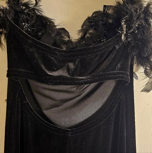 Jump Black Apparel - Picture 4 of 5